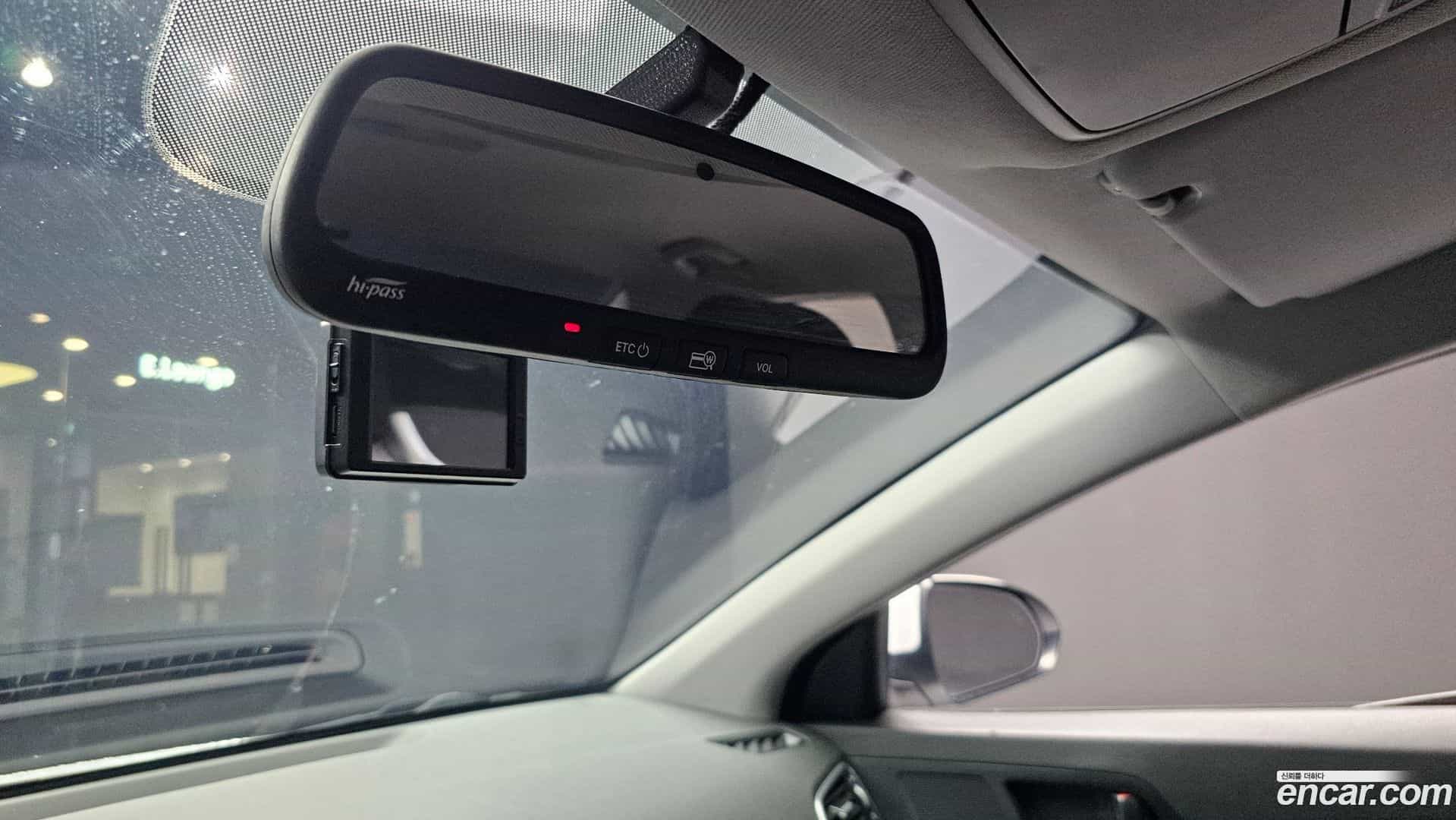 AVANTE Hyundai 2018.7-OPTION-023