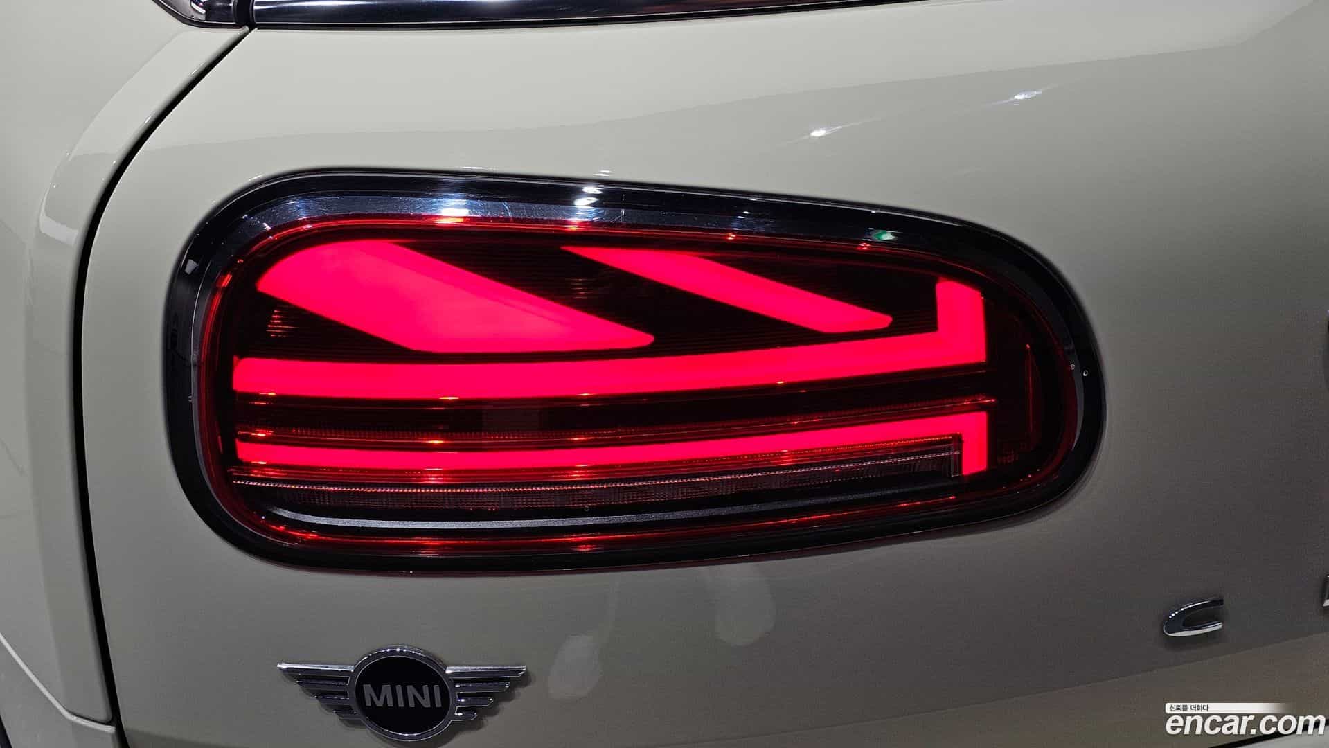 Clubman Mini 2021.5-OUTER-033