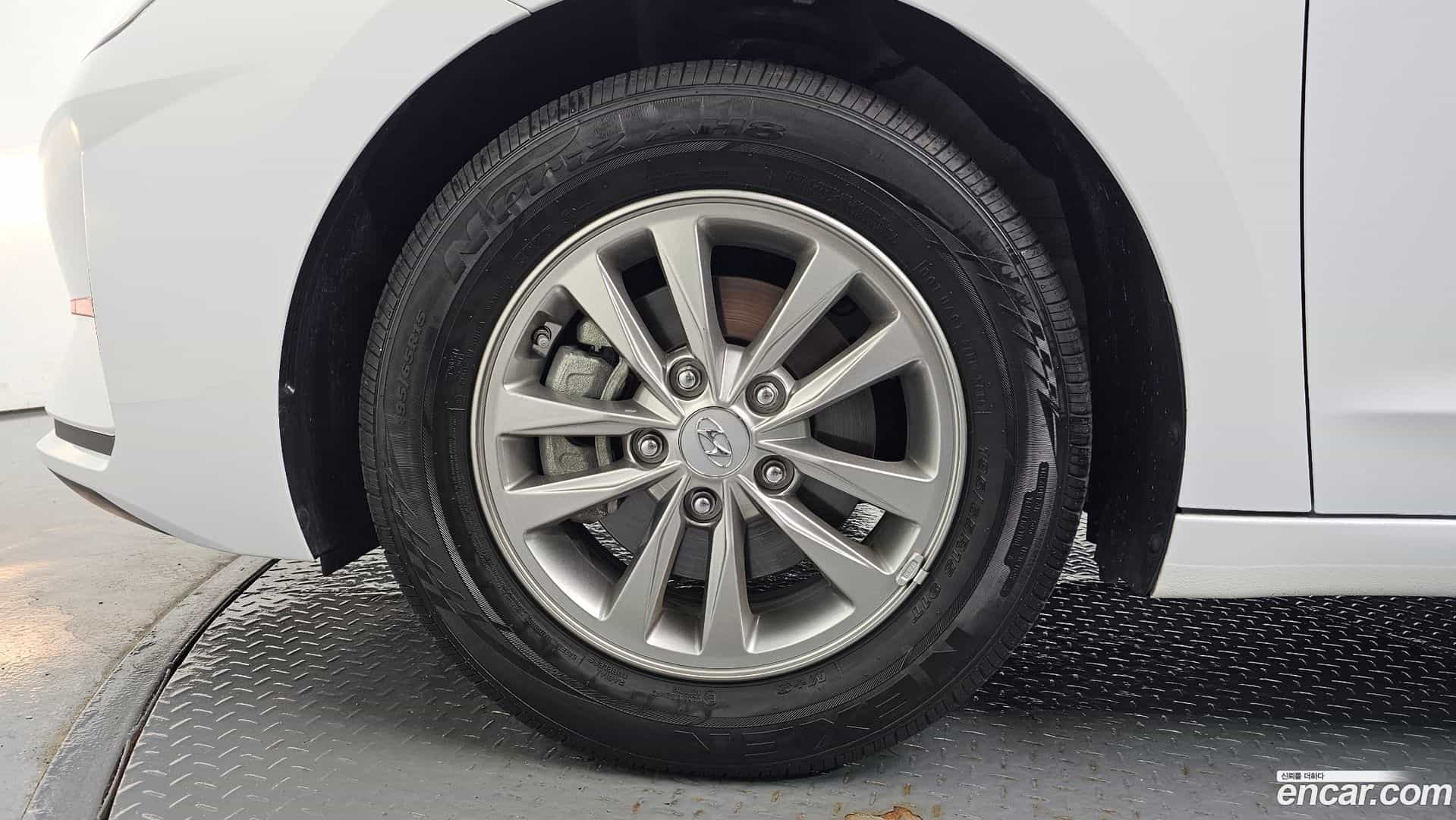 AVANTE Hyundai 2020.2-OUTER-005