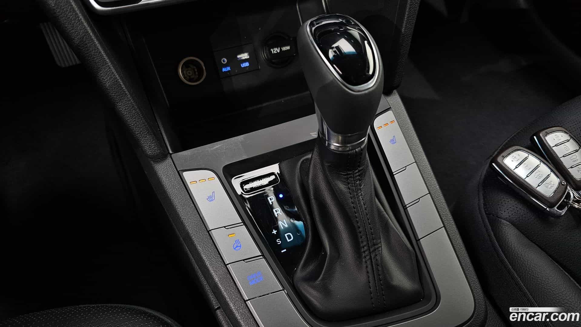 AVANTE Hyundai 2020.2-INNER-009