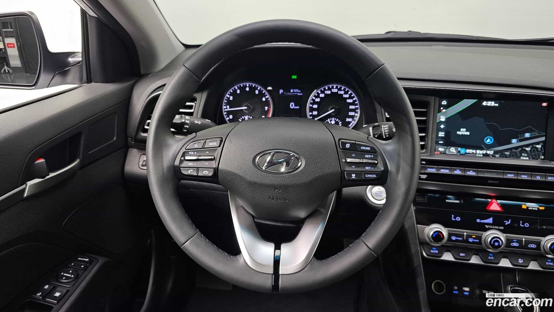 AVANTE Hyundai 2020.2-OPTION-018