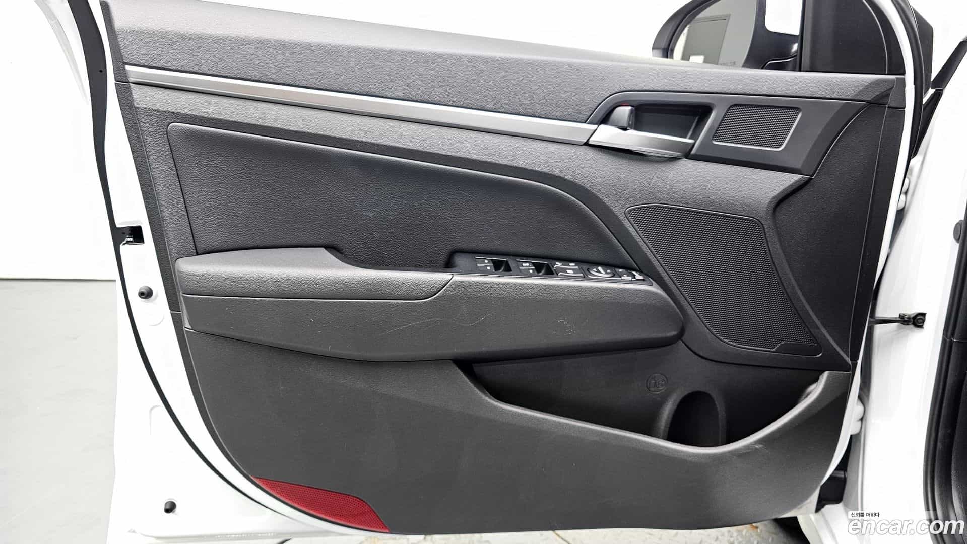 AVANTE Hyundai 2020.2-INNER-034