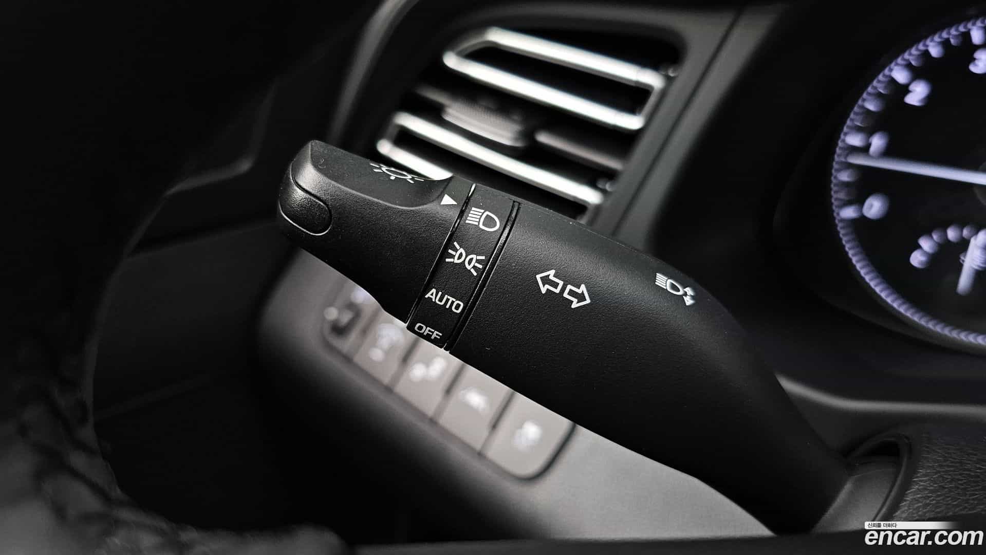 AVANTE Hyundai 2020.2-OPTION-041