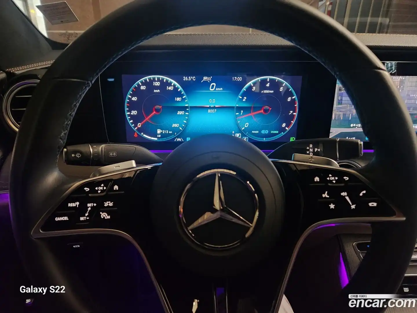 E-Class Mercedes-Benz 2022.11-INNER-008