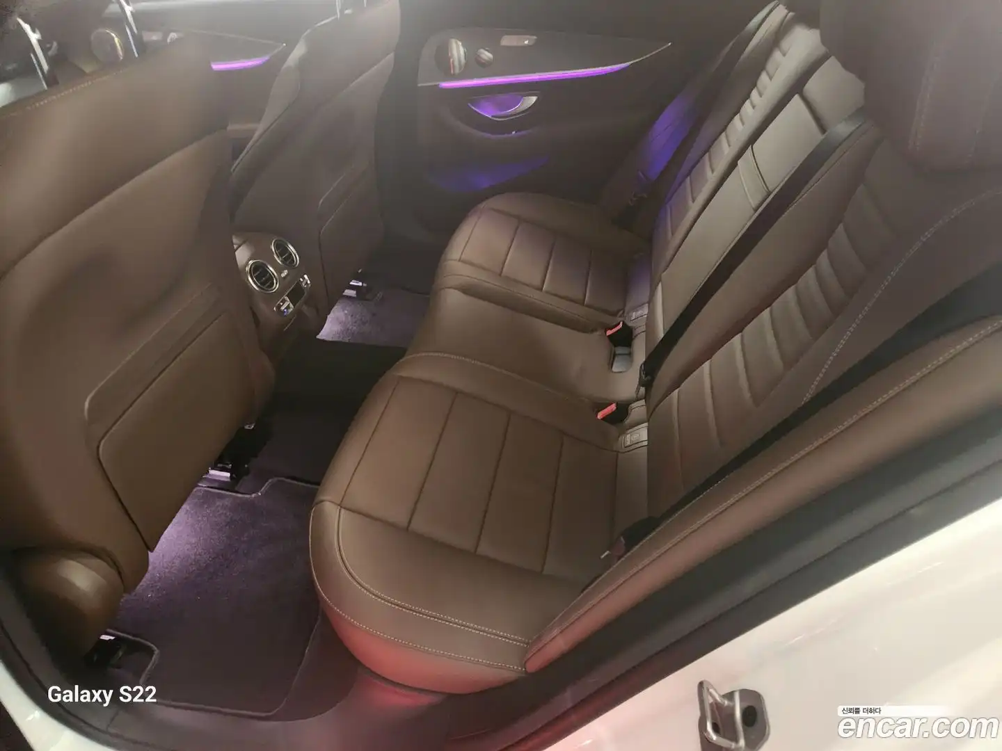 E-Class Mercedes-Benz 2022.11-INNER-010
