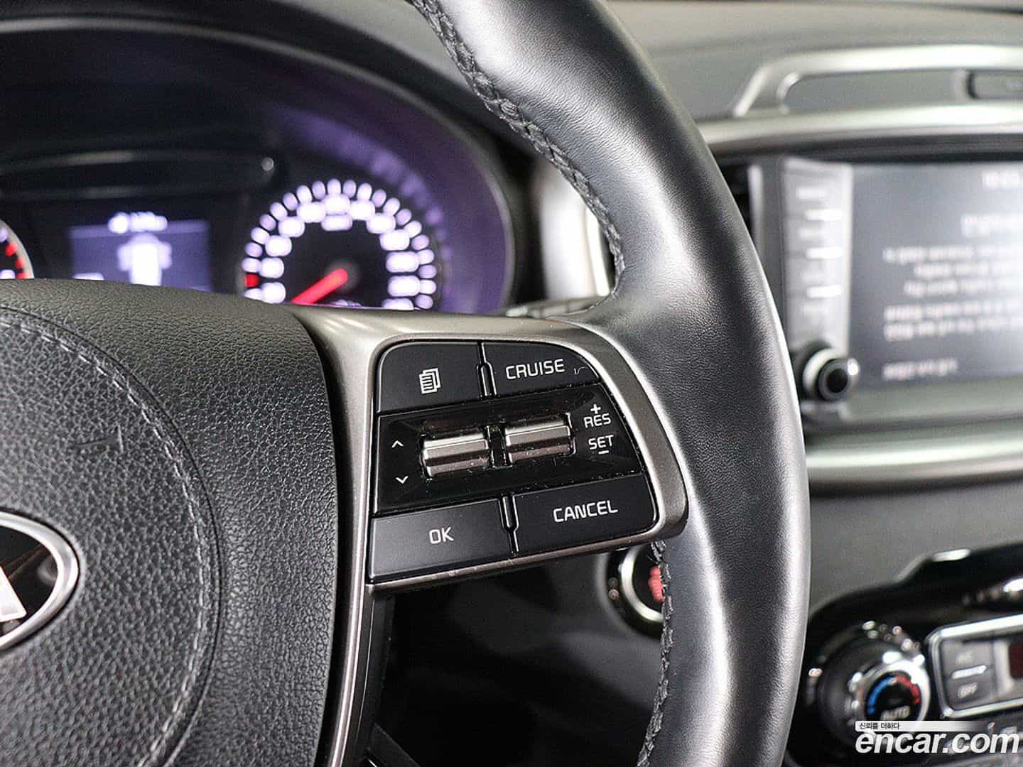 Sorento Kia 2019.1-INNER-007