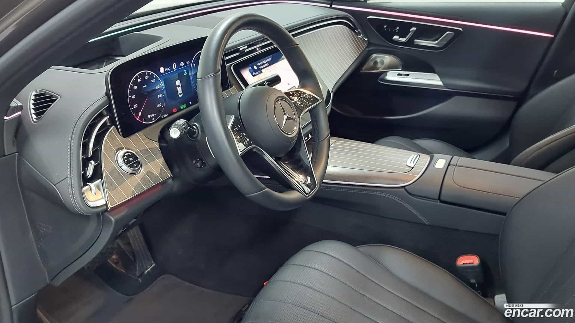 E-Class Mercedes-Benz 2025.8-OPTION-018