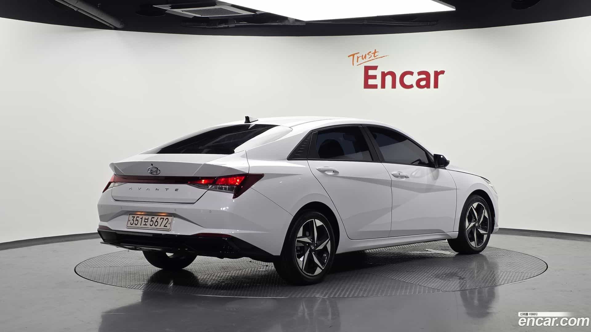 AVANTE Hyundai 2022.5-OUTER-002