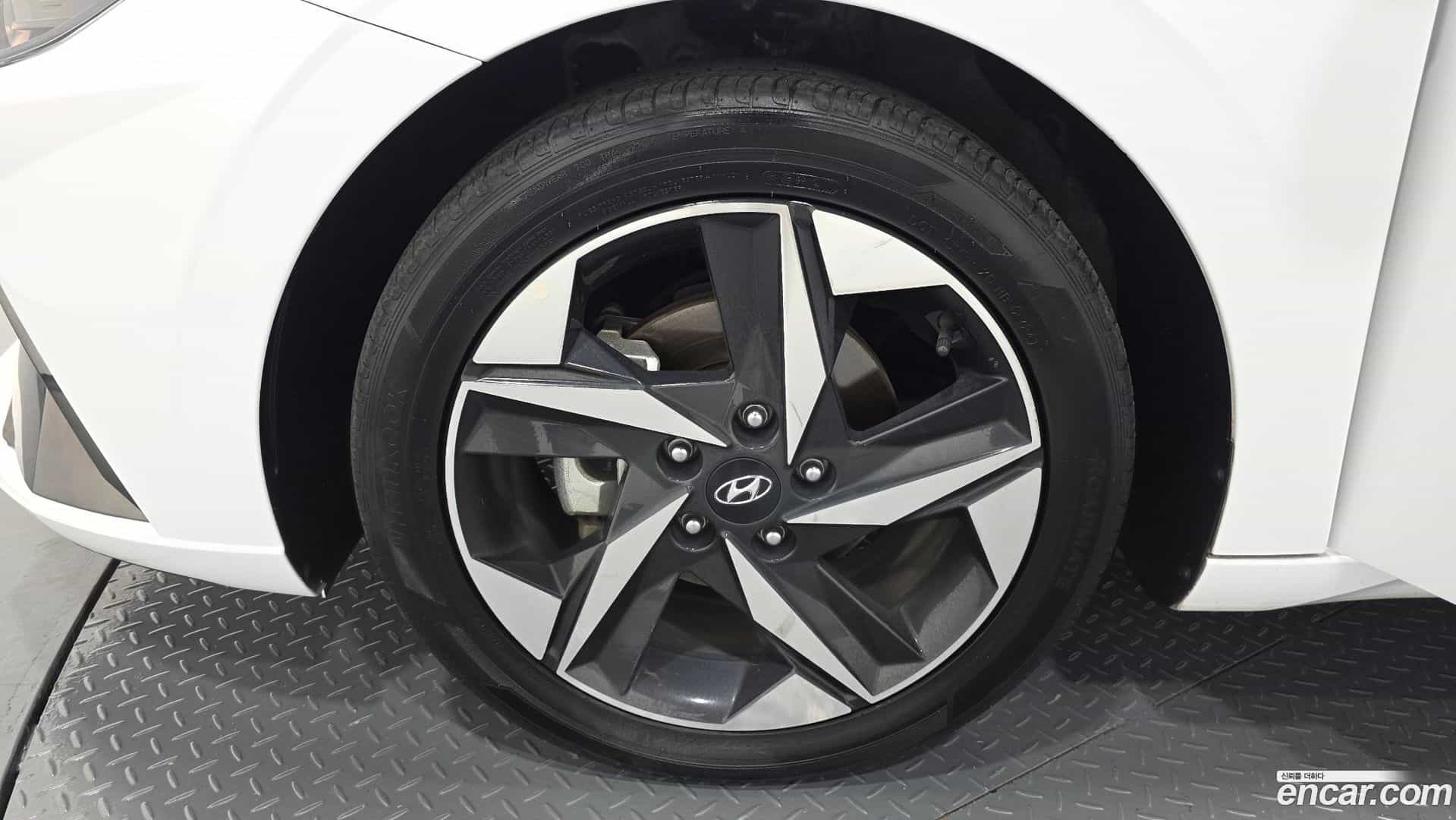 AVANTE Hyundai 2022.5-OUTER-005