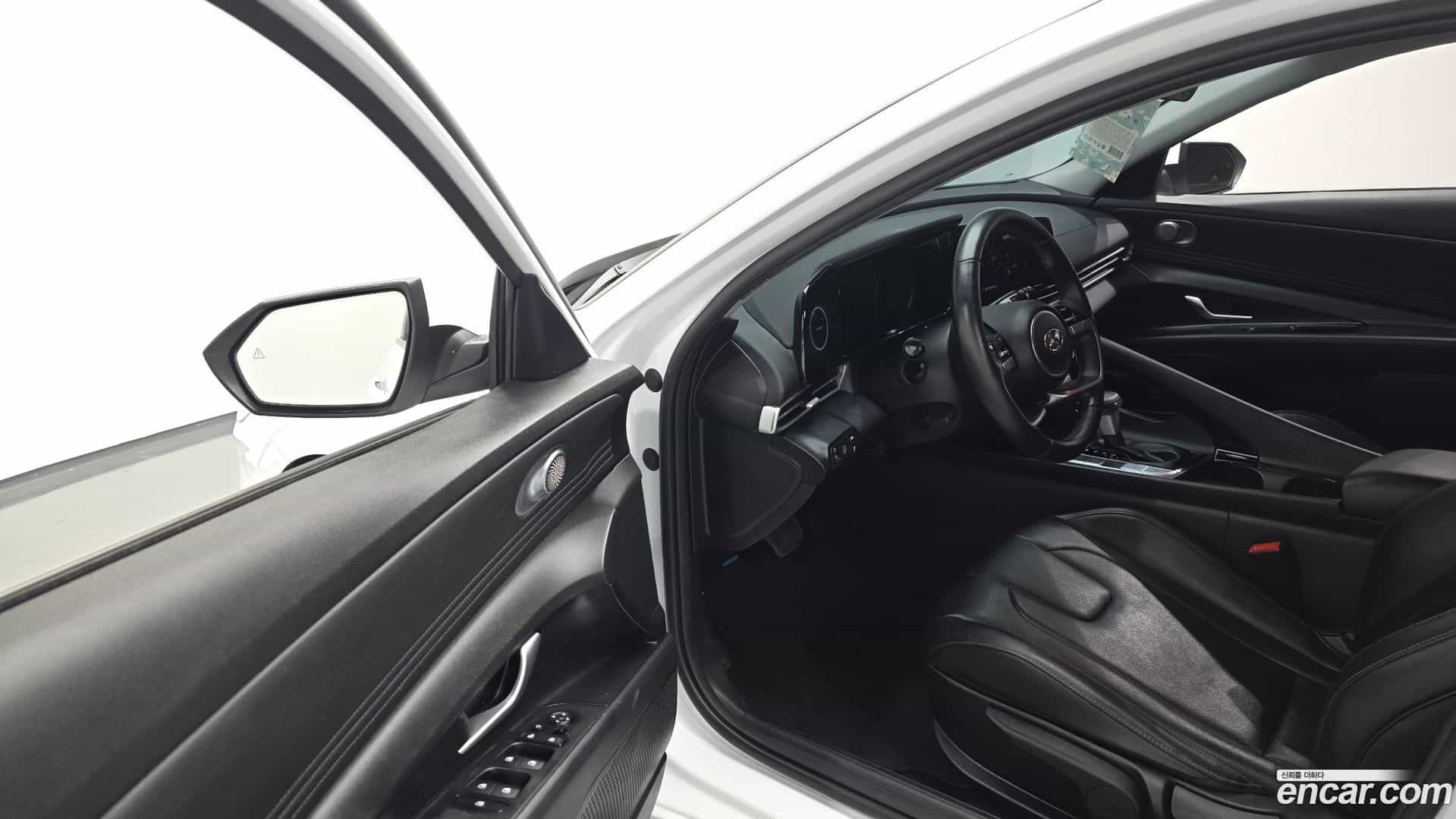 AVANTE Hyundai 2022.5-INNER-010