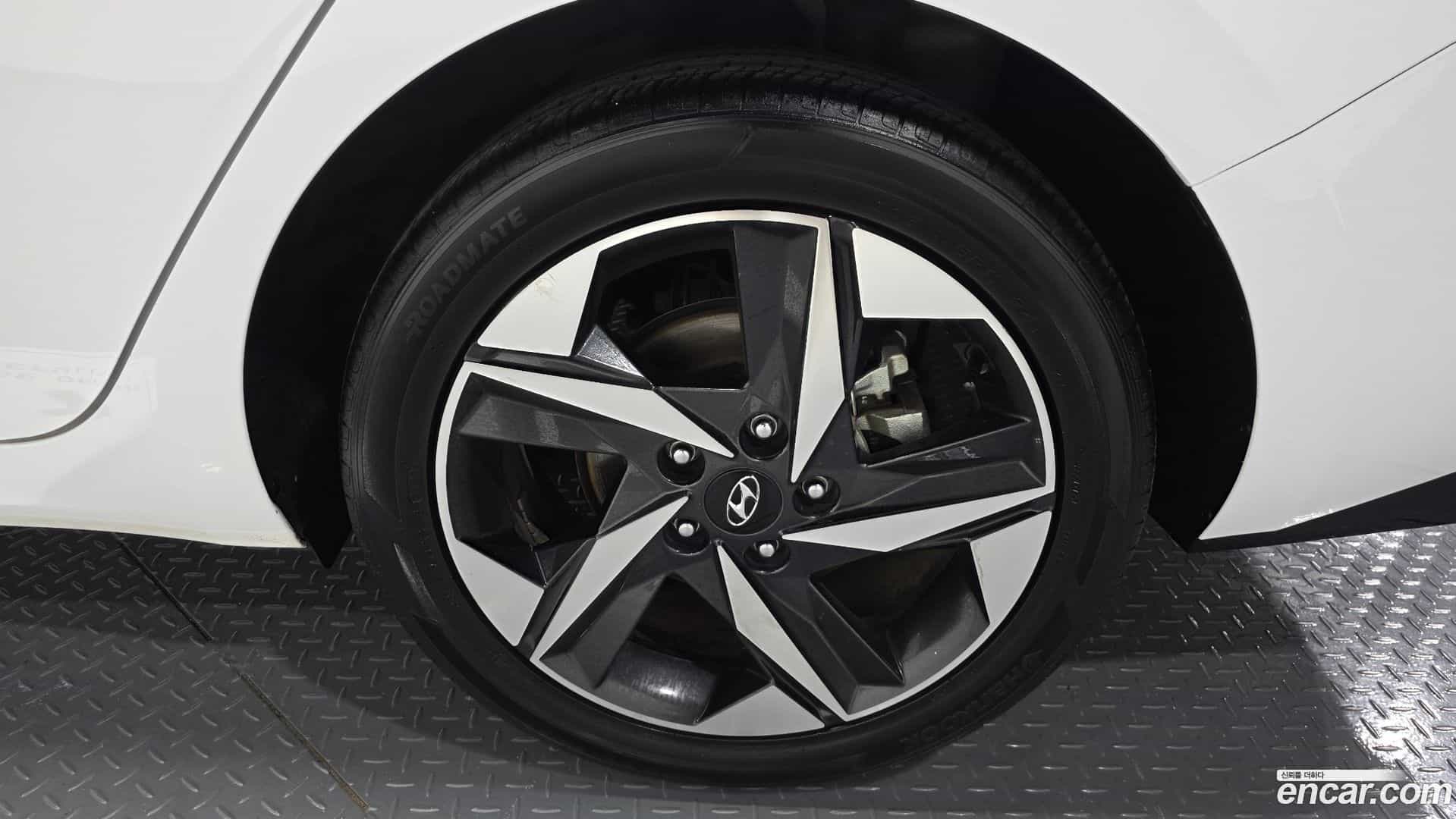 AVANTE Hyundai 2022.5-OUTER-031