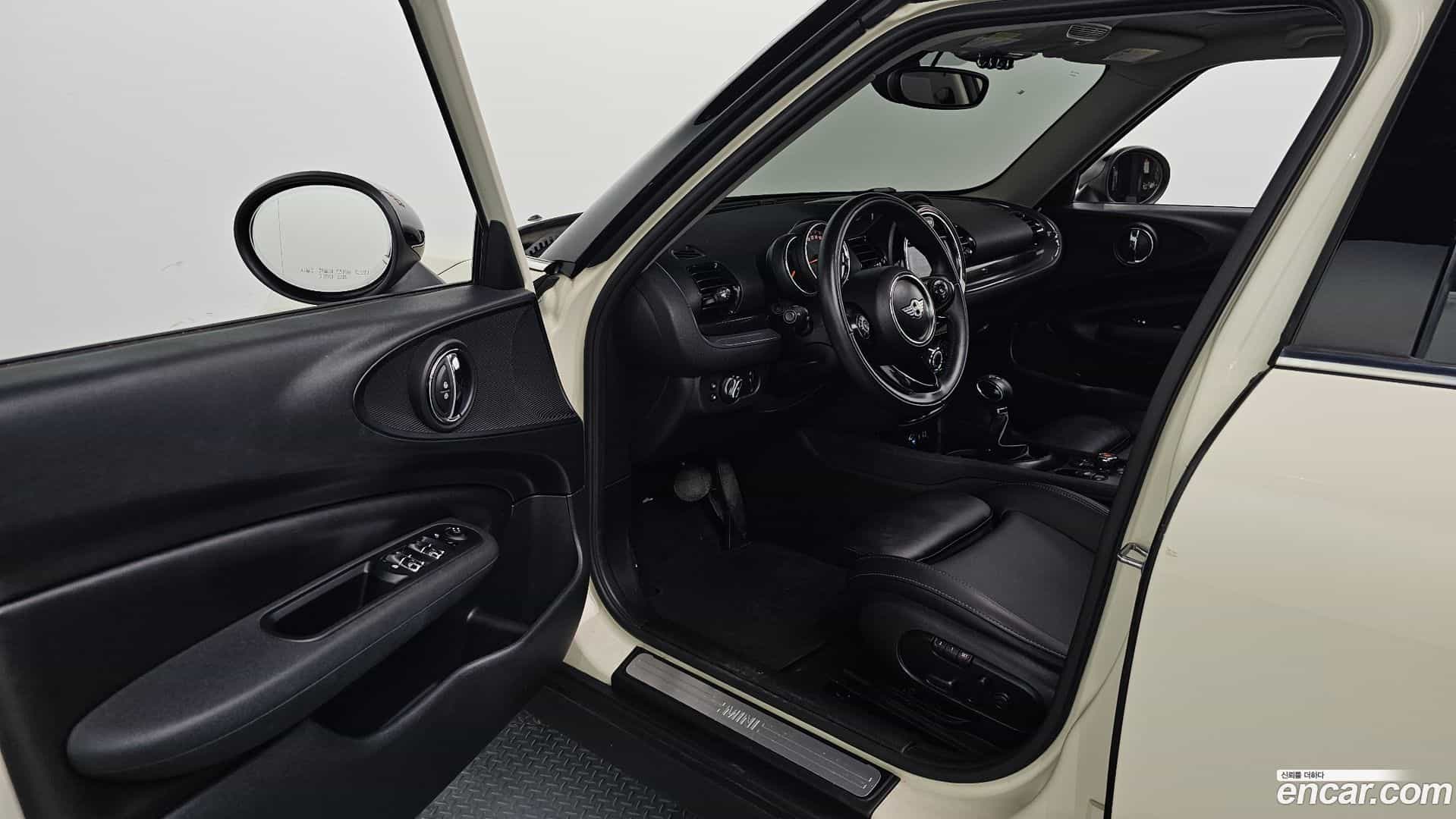 Clubman Mini 2018.5-INNER-010