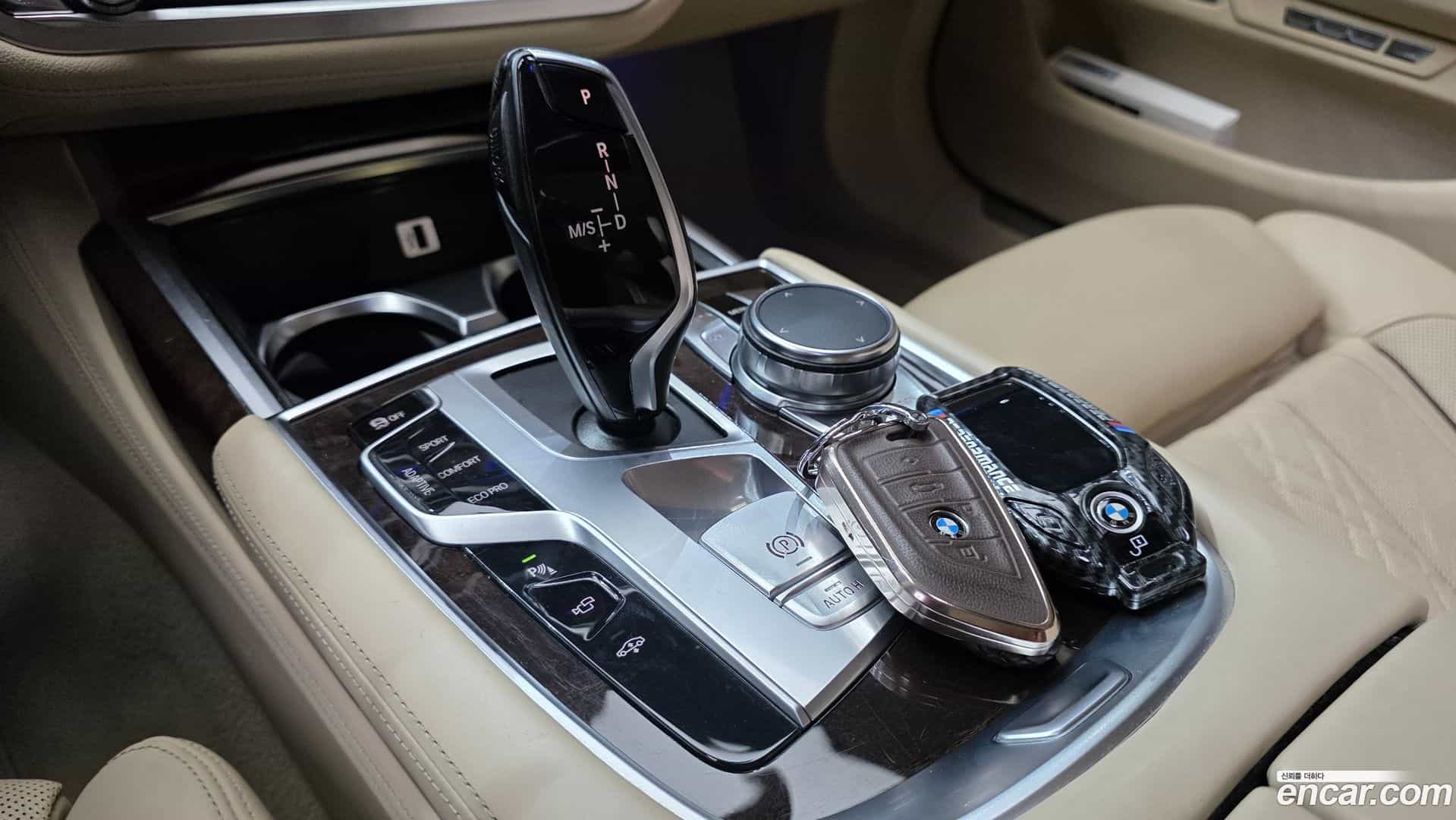 7-Series BMW 2016.7-INNER-009