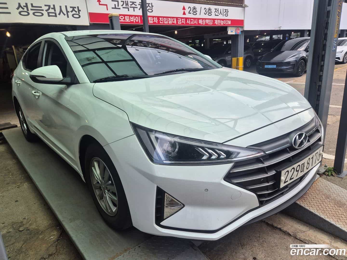 AVANTE Hyundai 2019.10-OUTER-006