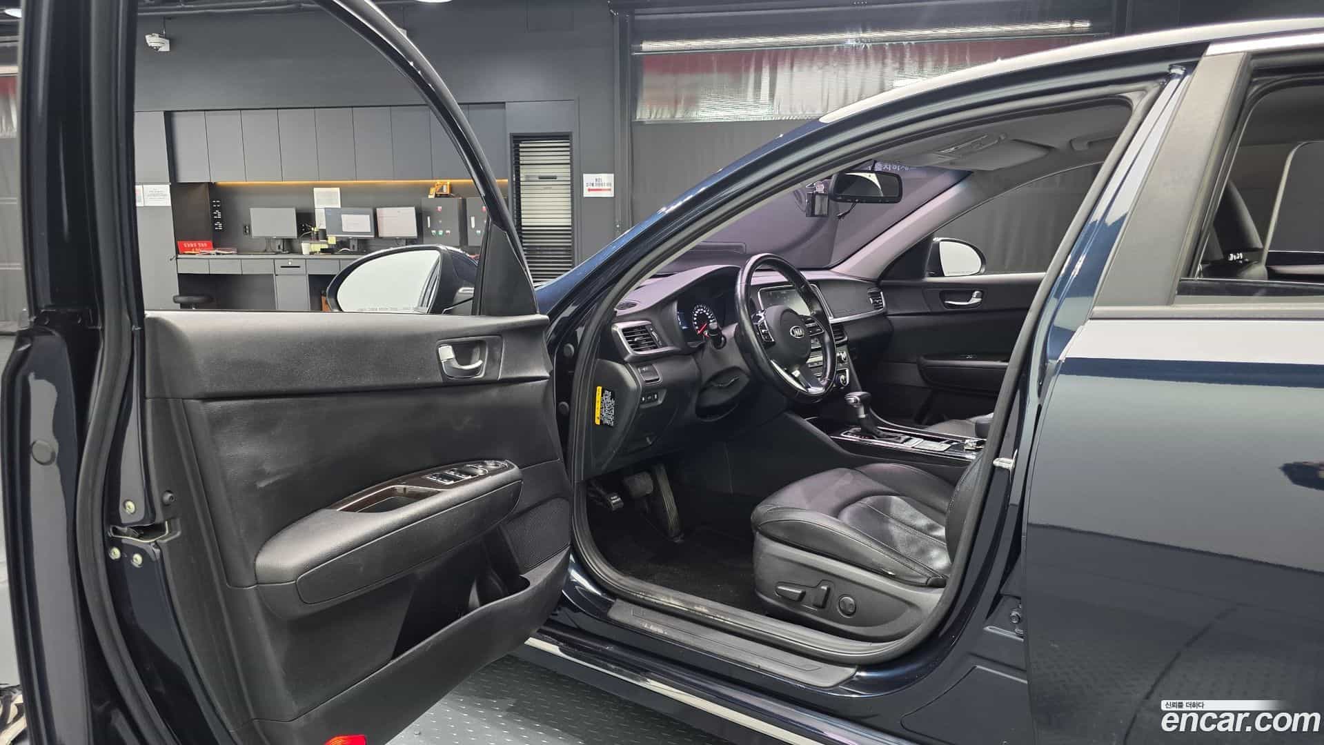 K5 Kia 2019.0-INNER-010