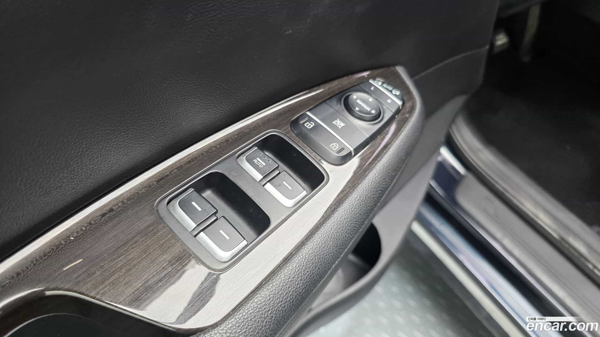 K5 Kia 2019.0-OPTION-023