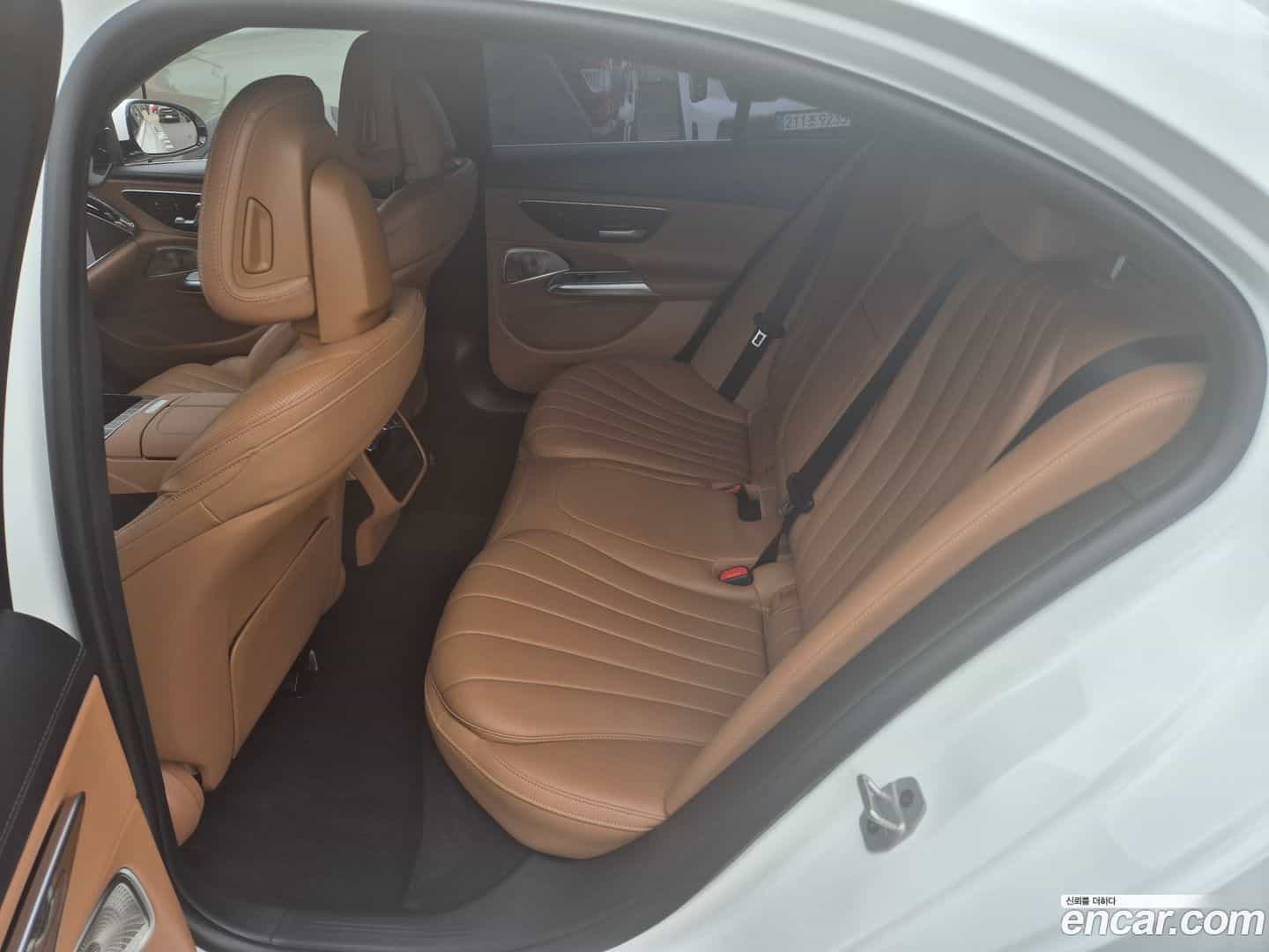 E-Class Mercedes-Benz 2024.2-OPTION-021
