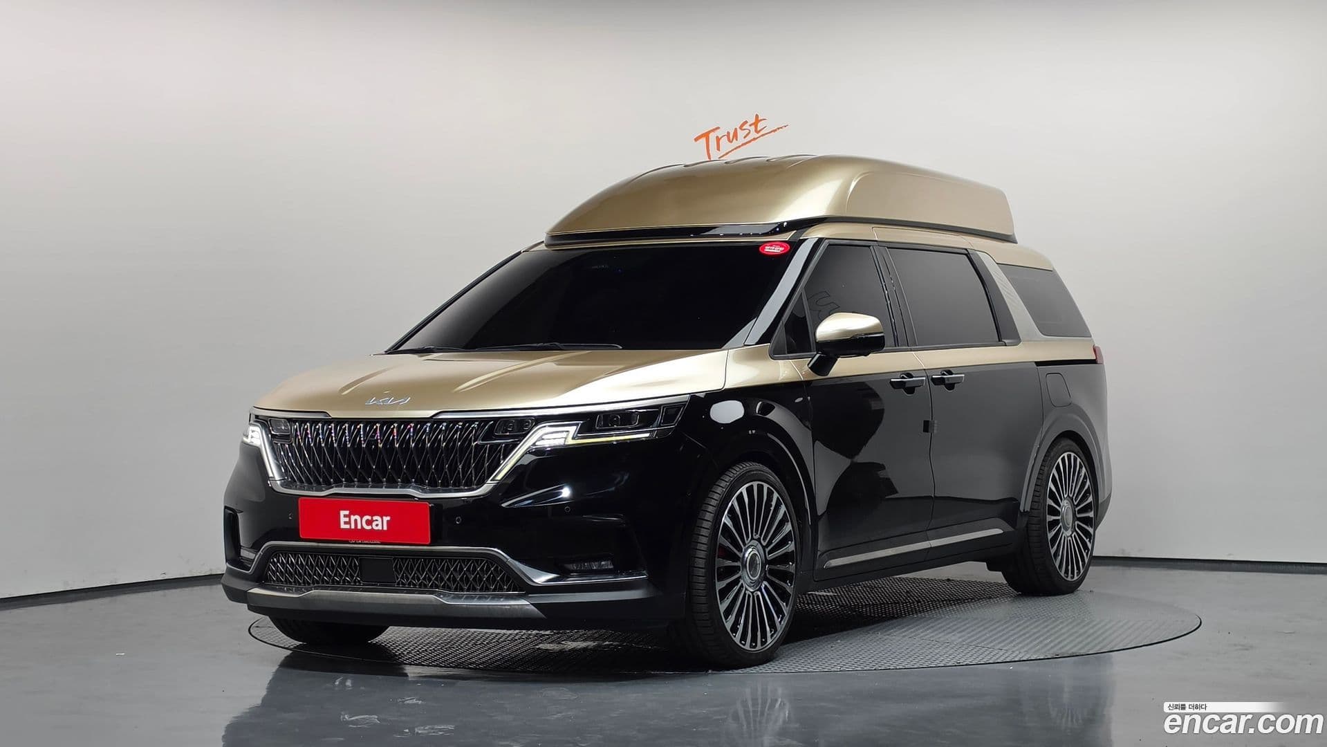 Main__Slider__Photo:Canival Kia 2022.3-0