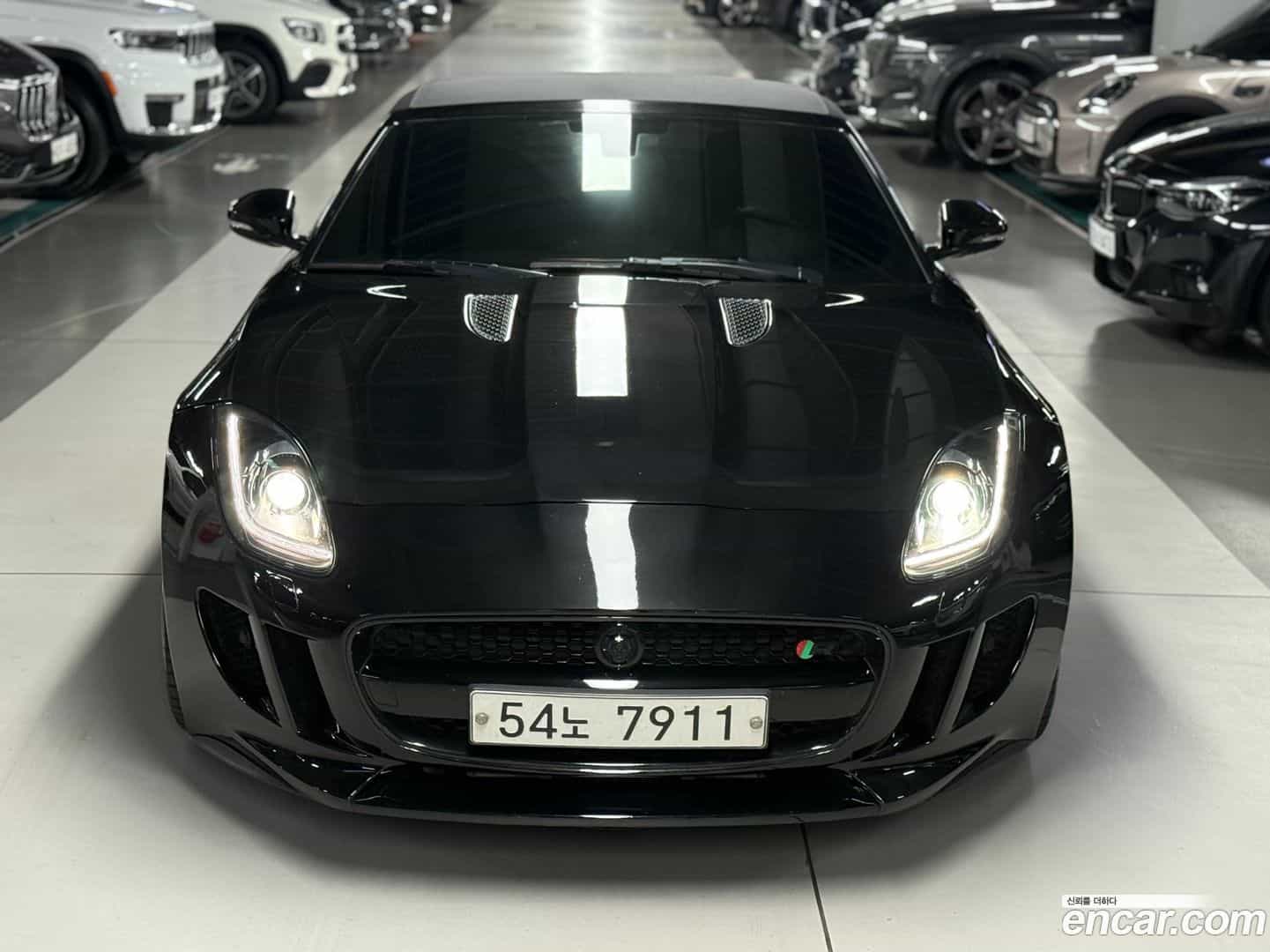 F-TYPE Jaguar 2015.7-OUTER-002