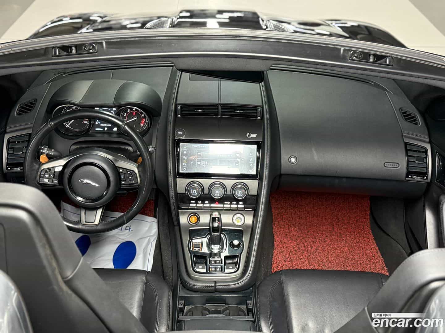 F-TYPE Jaguar 2015.7-INNER-009