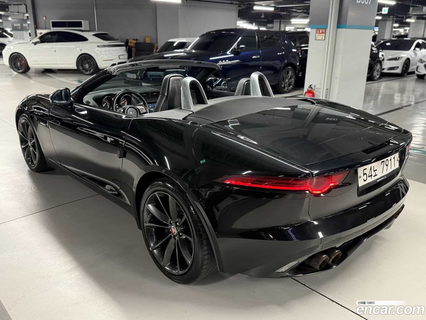 F-TYPE Jaguar 2015.7-OPTION-023