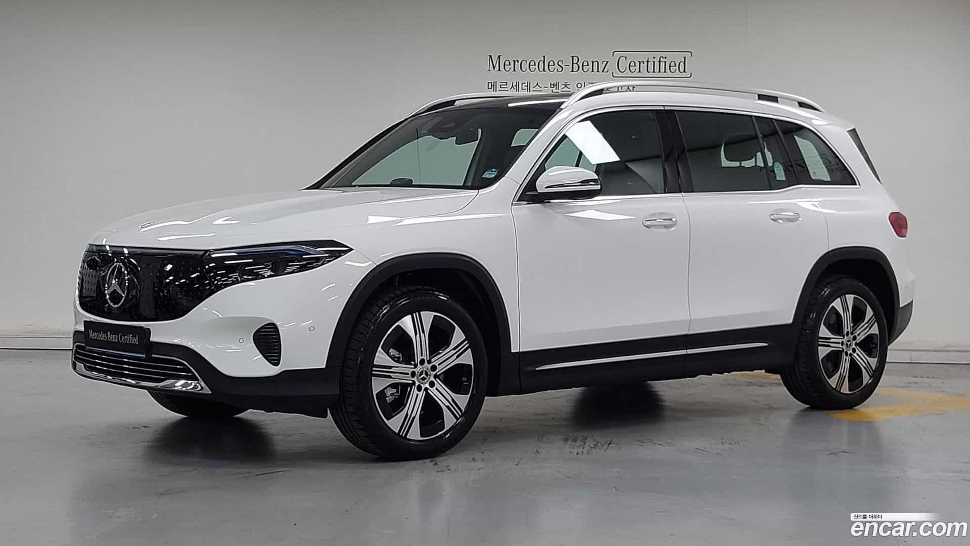 EQB Mercedes-Benz 2025.8-OUTER-001