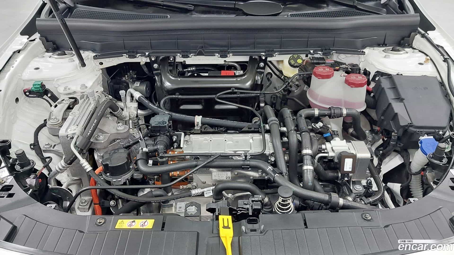 EQB Mercedes-Benz 2025.8-OUTER-006