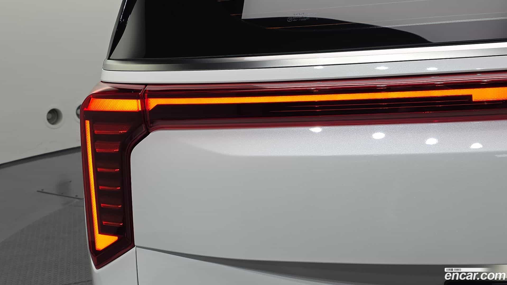 Canival Kia 2024.1-OUTER-033