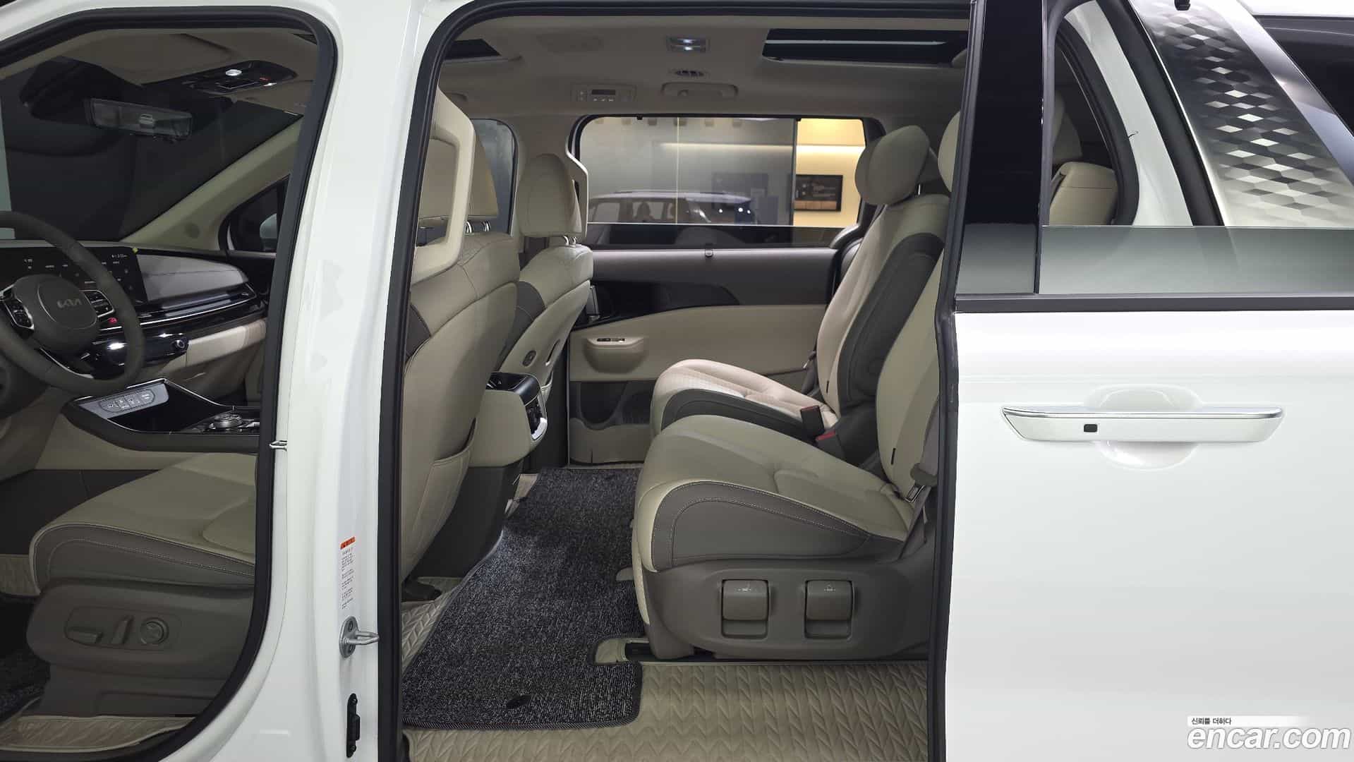 Canival Kia 2024.1-INNER-036