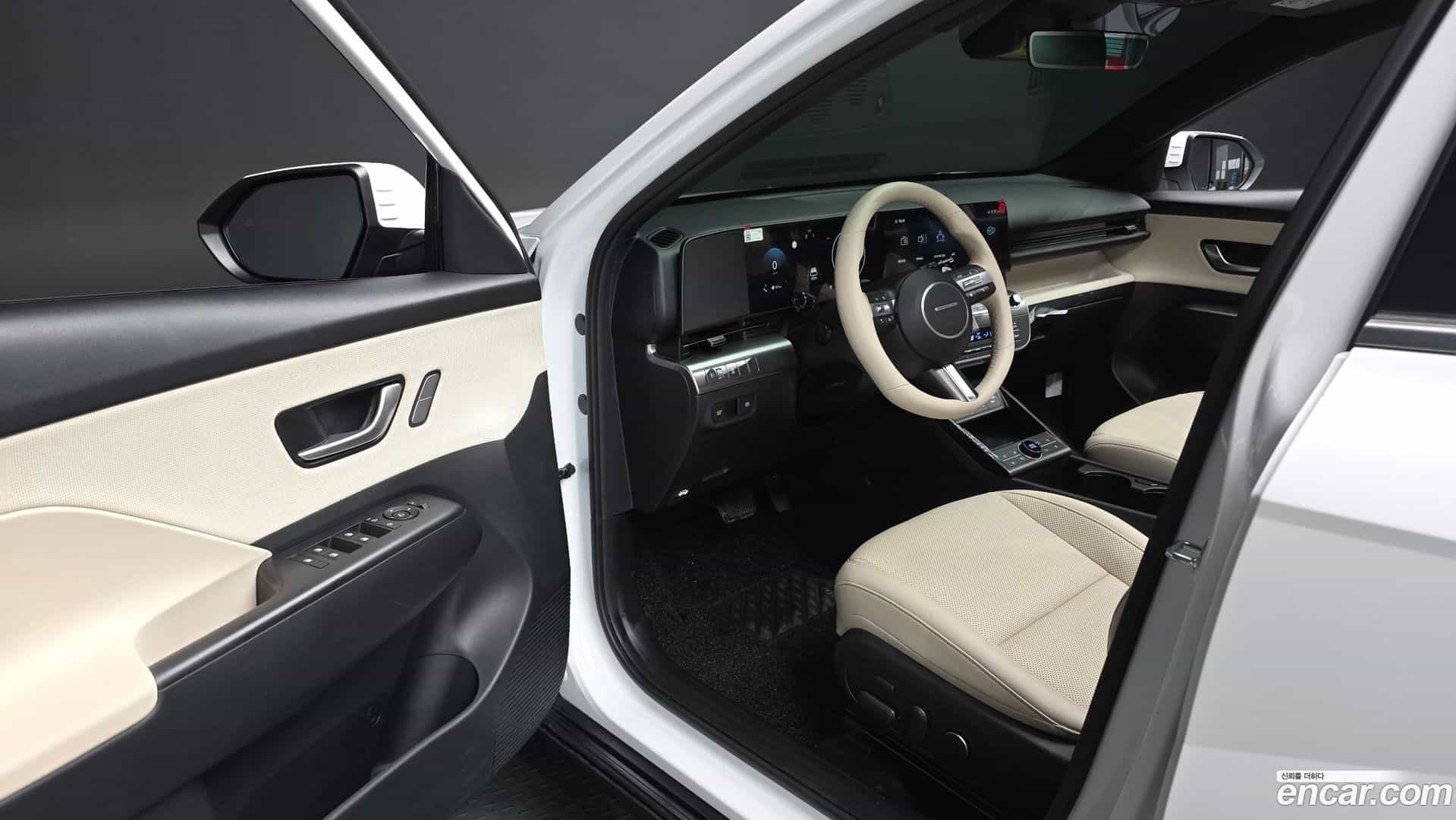 Kona Hyundai 2023.10-INNER-010