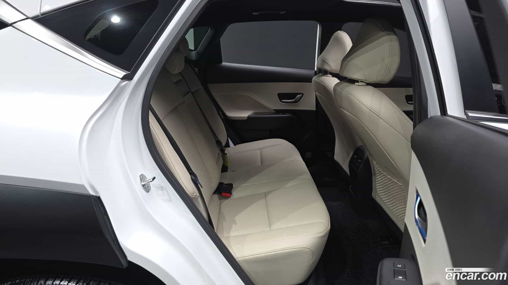 Kona Hyundai 2023.10-OPTION-015