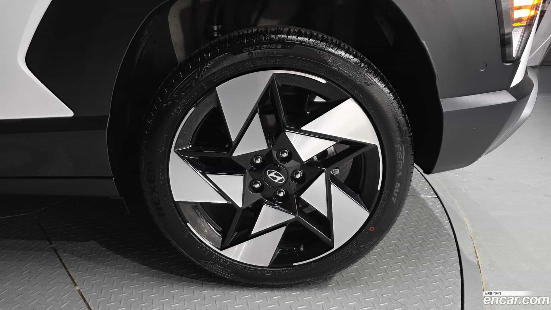 Kona Hyundai 2023.10-OUTER-031