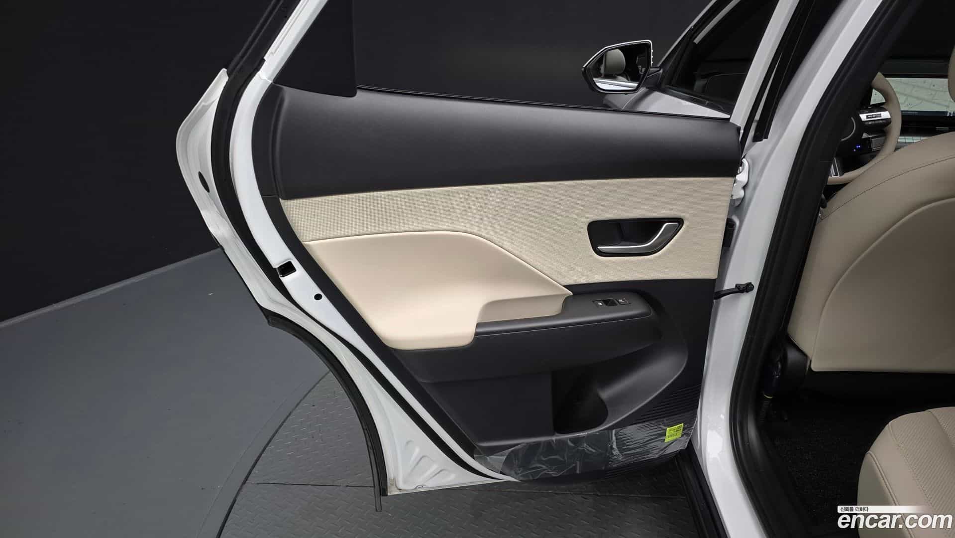 Kona Hyundai 2023.10-INNER-035