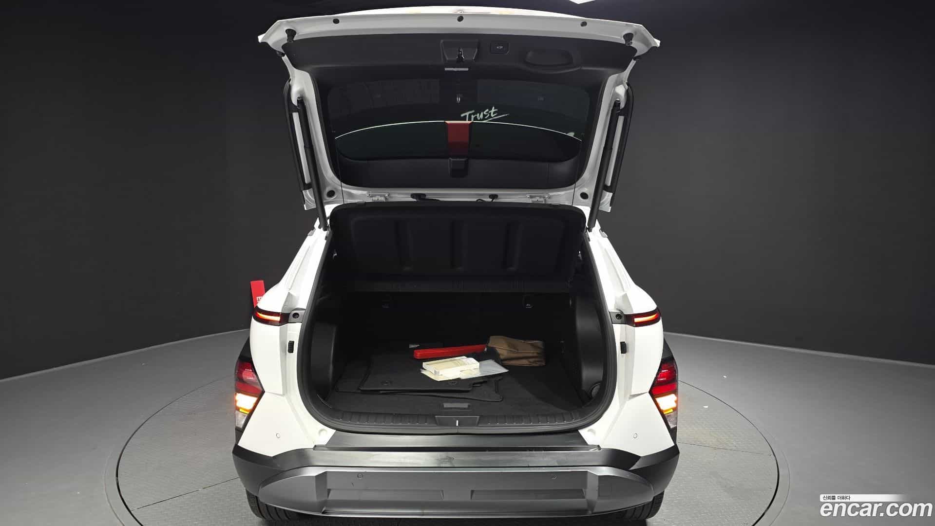 Kona Hyundai 2023.10-OPTION-045