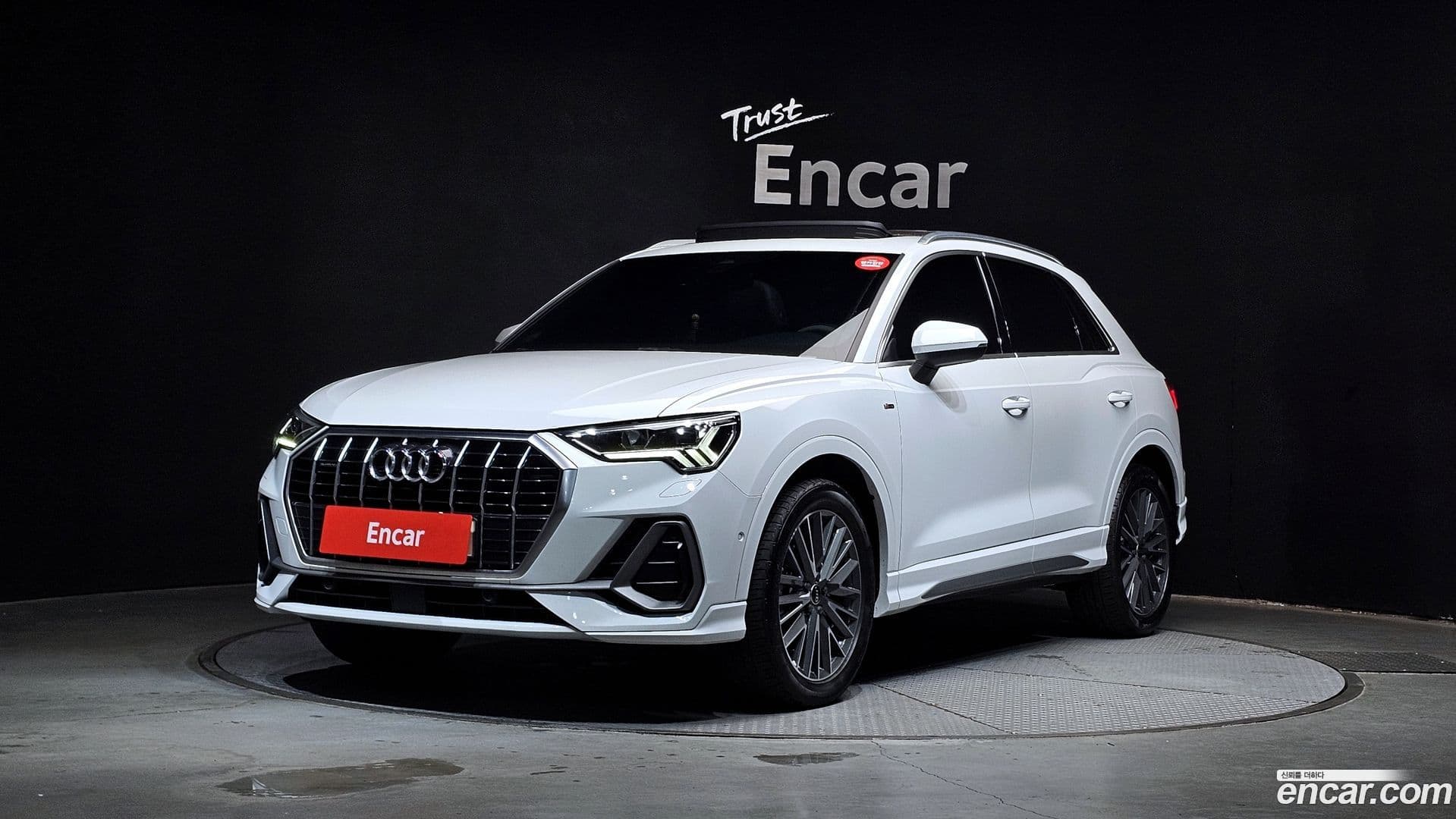 Main__Slider__Photo:Q3 Audi 2023.8-0