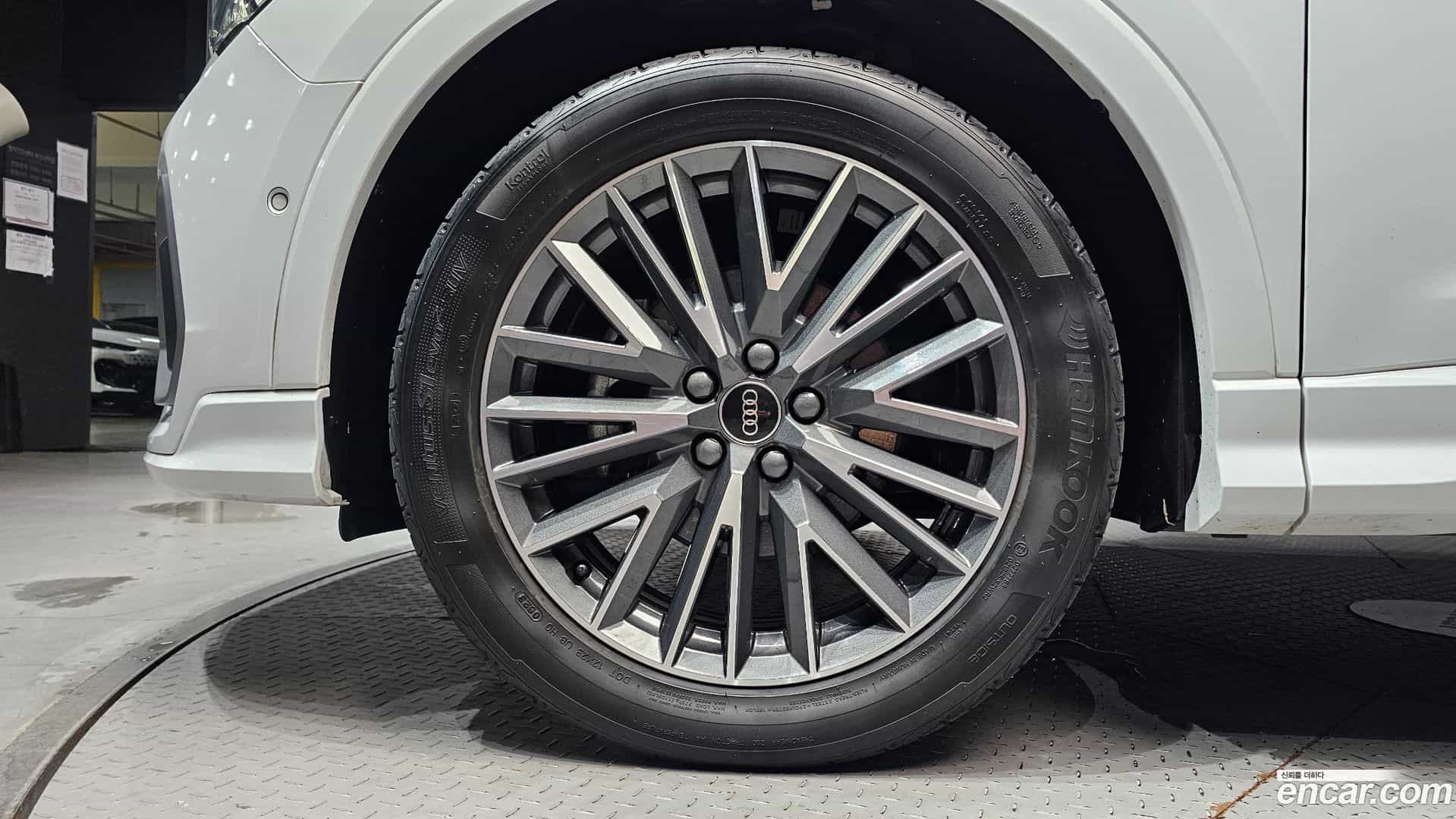 Q3 Audi 2023.8-OUTER-005