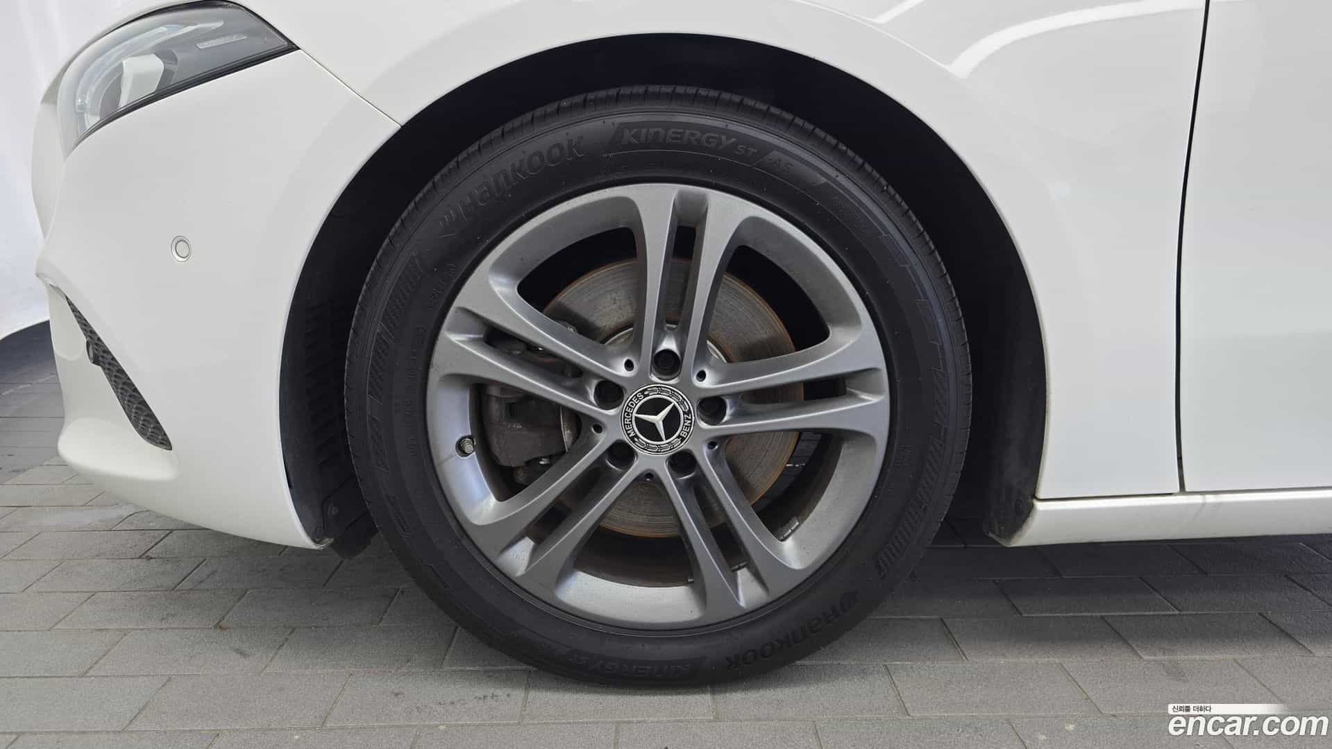 A-Class Mercedes-Benz 2020.1-OUTER-005
