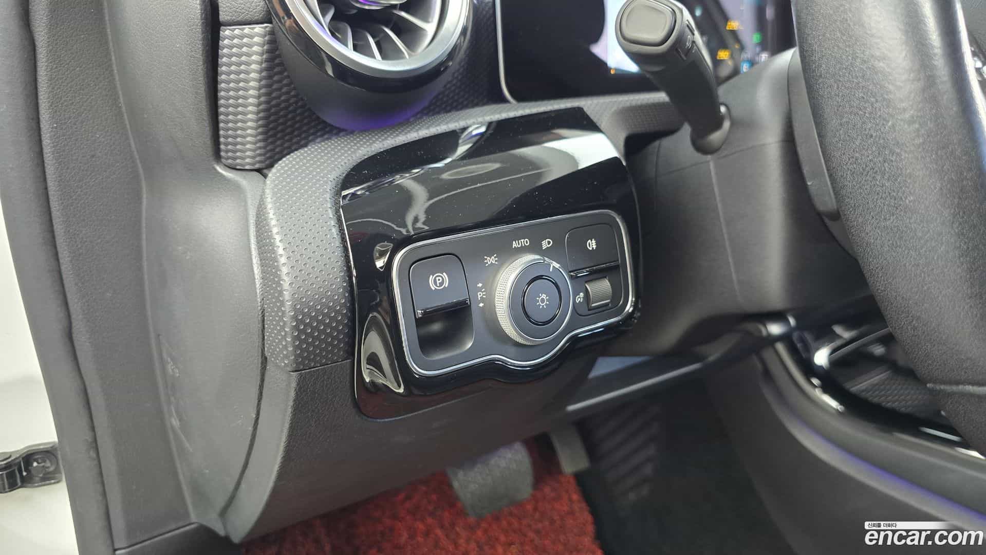 A-Class Mercedes-Benz 2020.1-OPTION-023