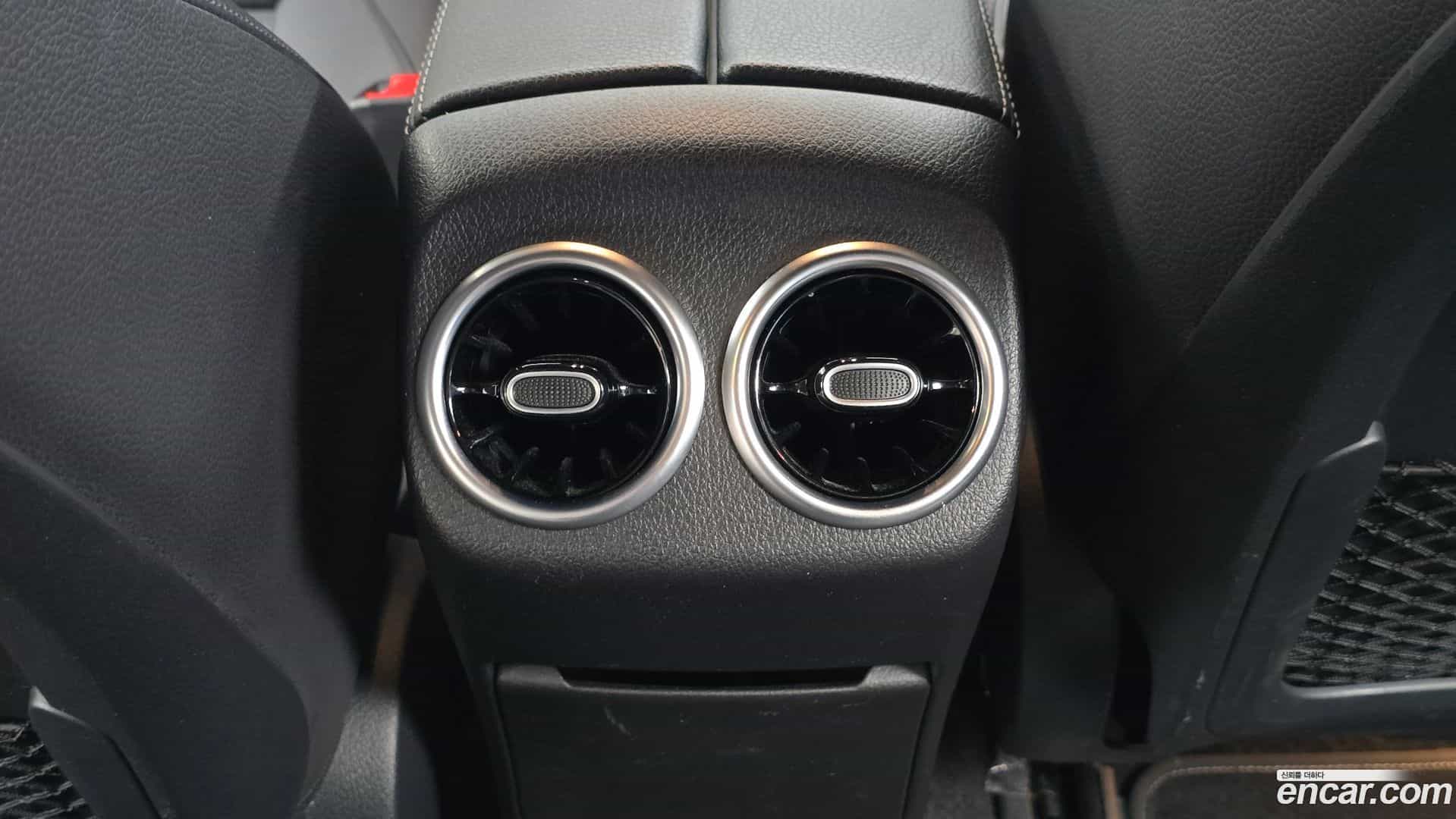 A-Class Mercedes-Benz 2020.1-OPTION-043
