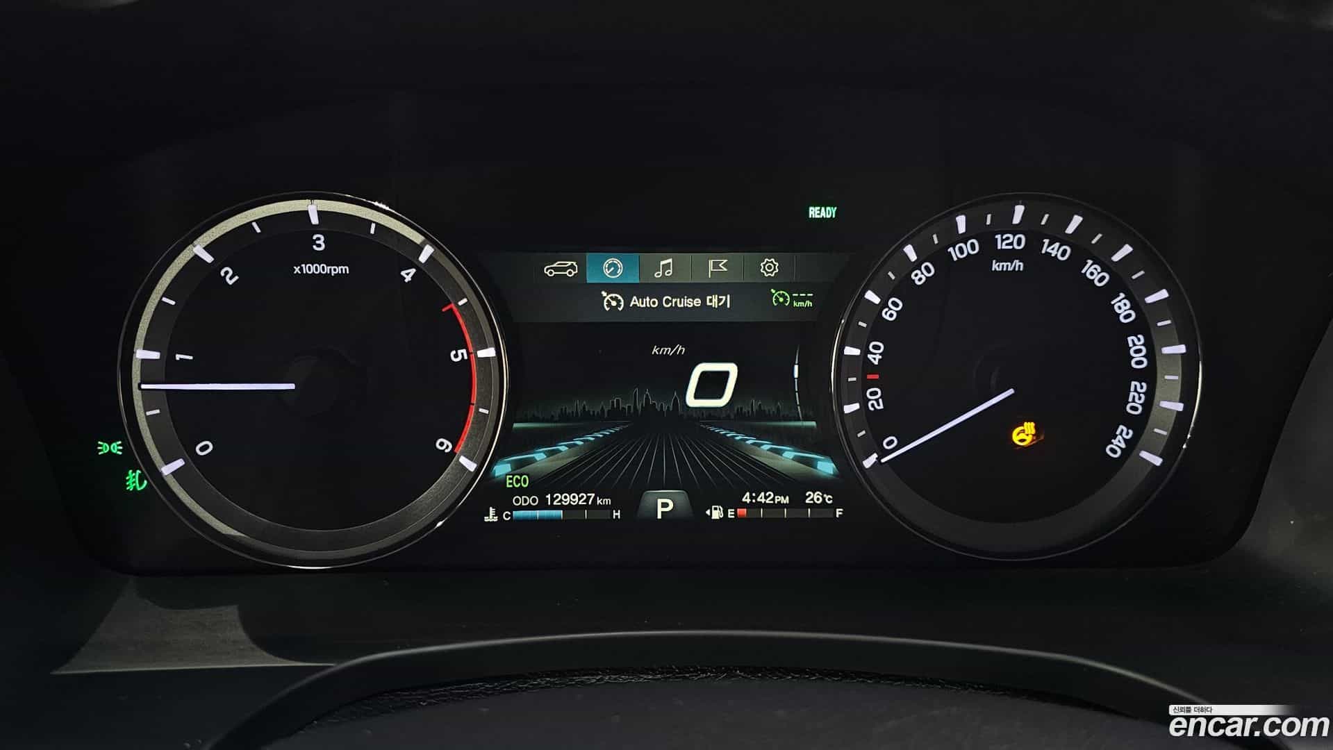 Rexton KG Mobility 2019.4-INNER-008