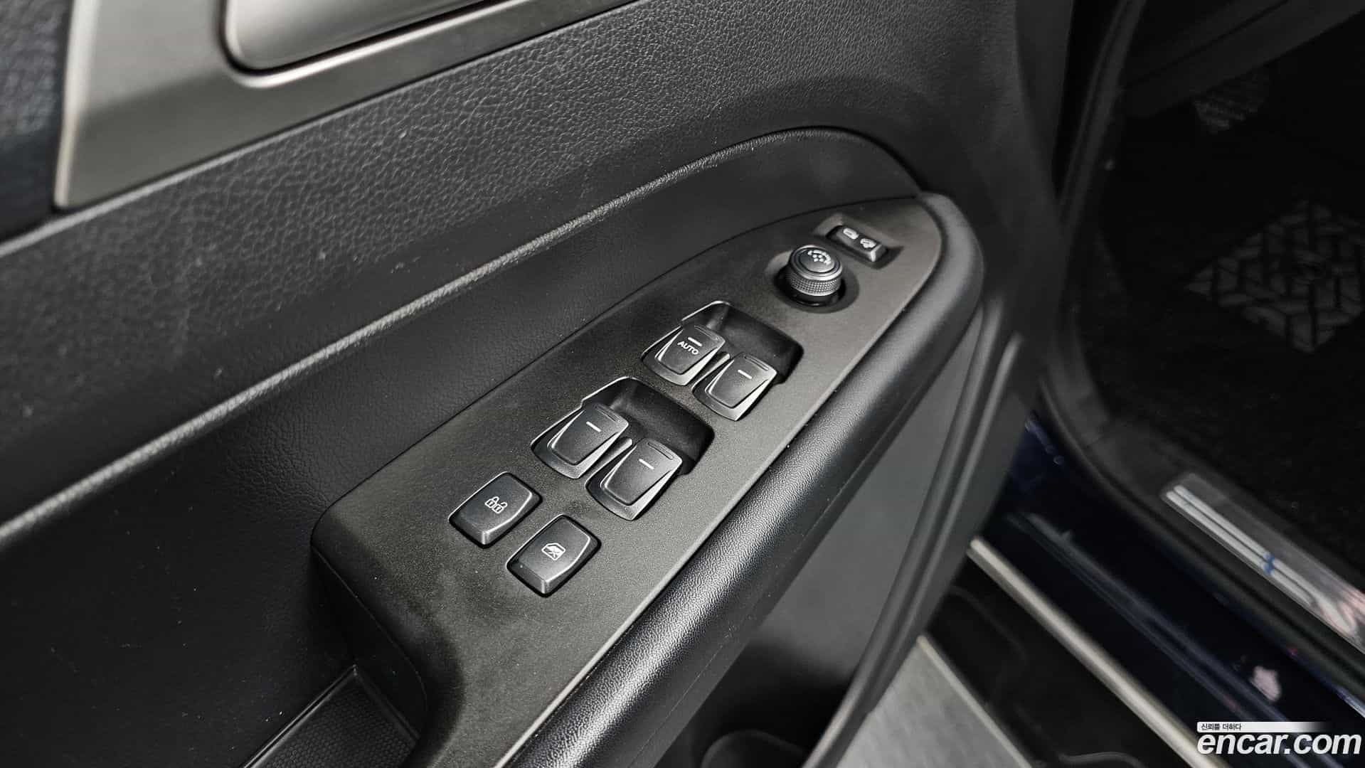 Rexton KG Mobility 2019.4-OPTION-017
