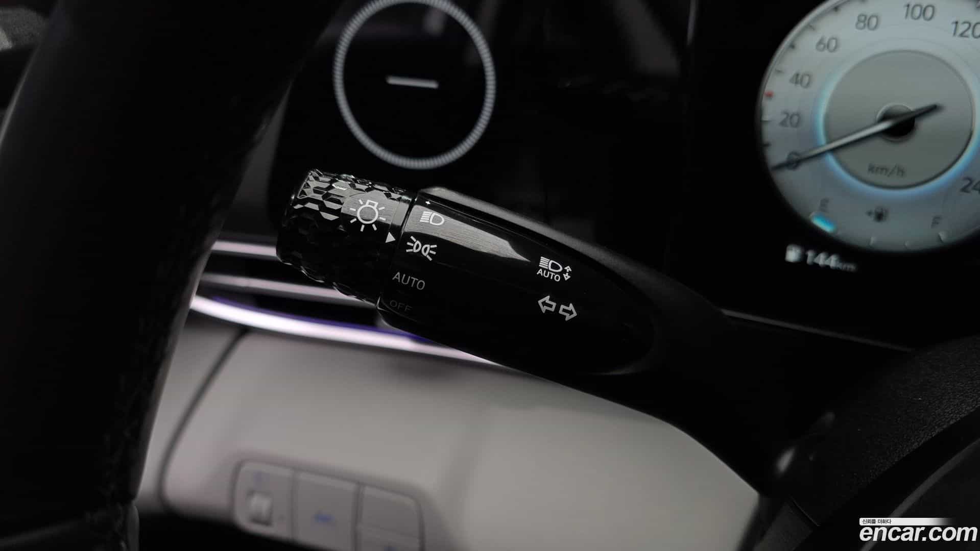 AVANTE Hyundai 2021.11-OPTION-043