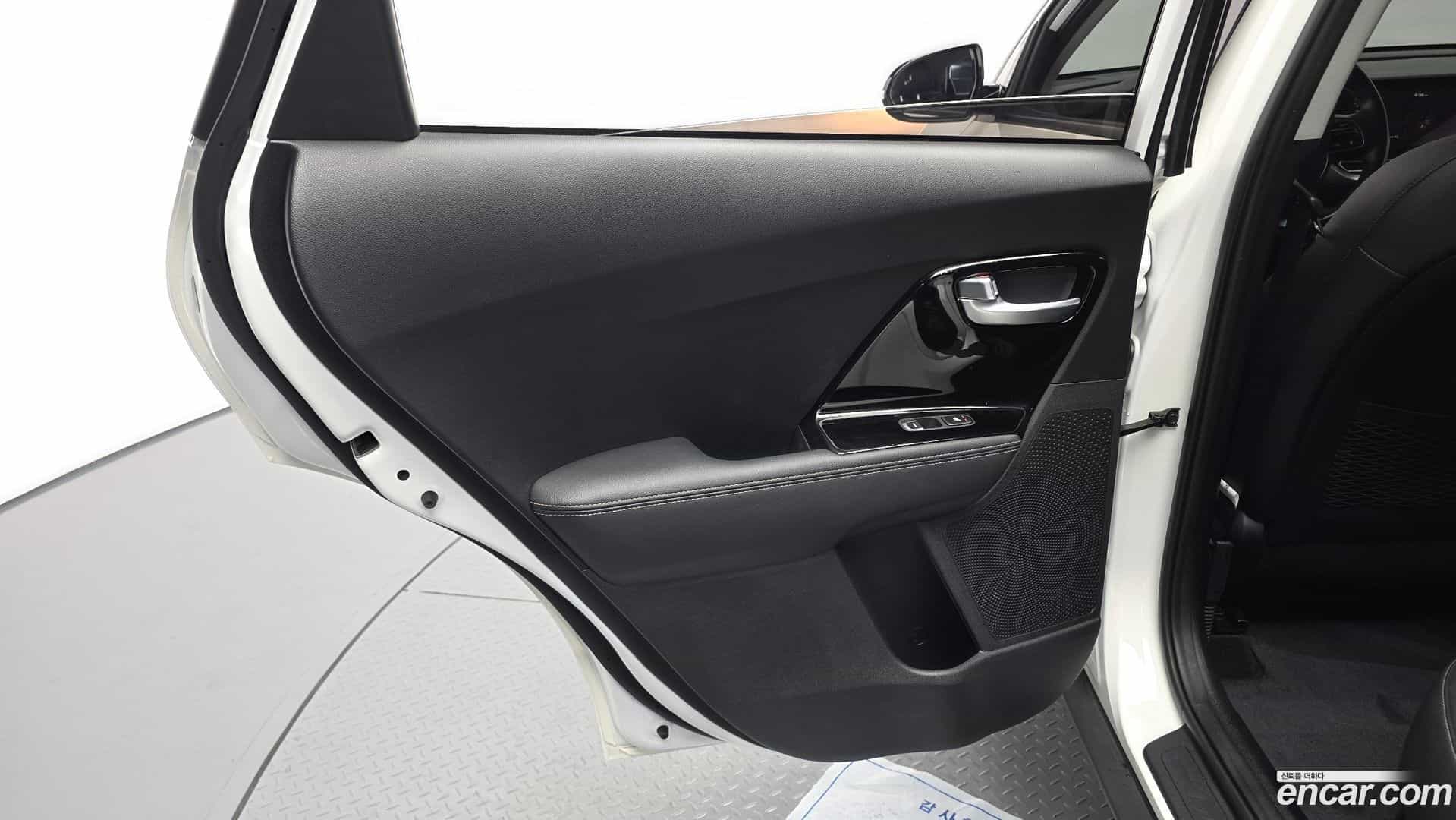 Niro Kia 2021.11-INNER-035