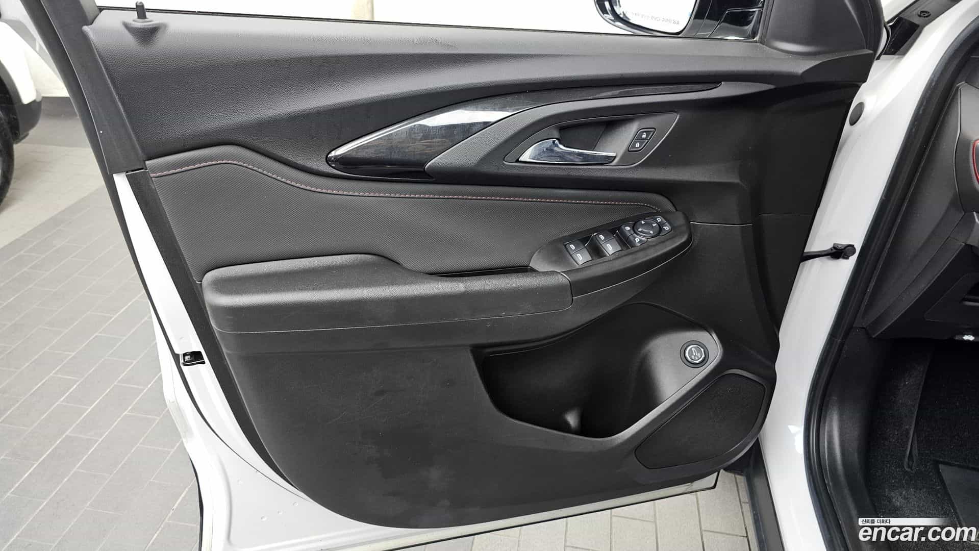 Trailblazer Chevrolet 2021.5-INNER-034