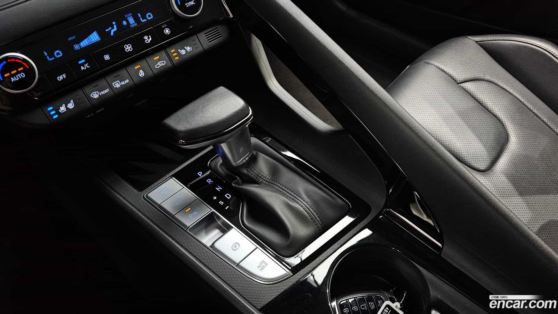 AVANTE Hyundai 2023.1-INNER-009