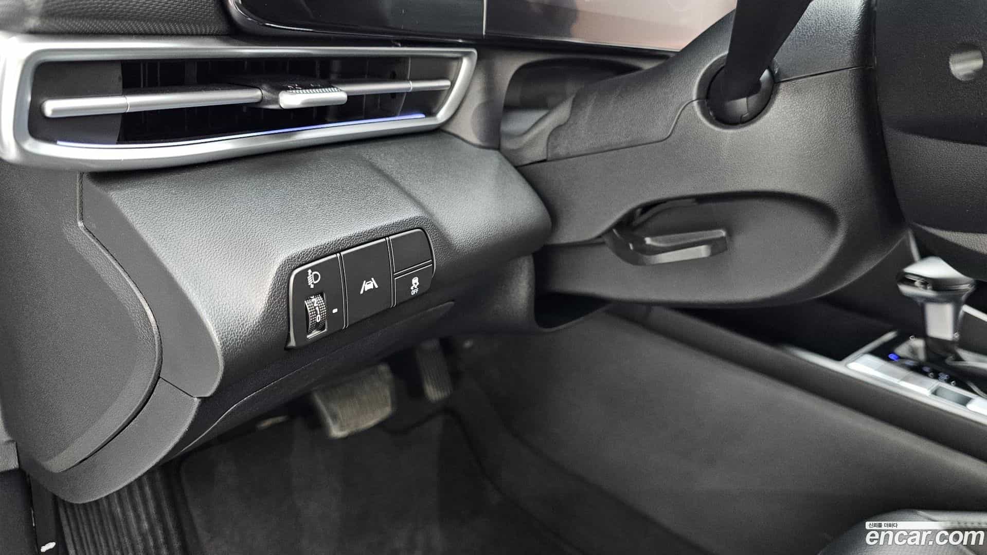 AVANTE Hyundai 2023.1-OPTION-041
