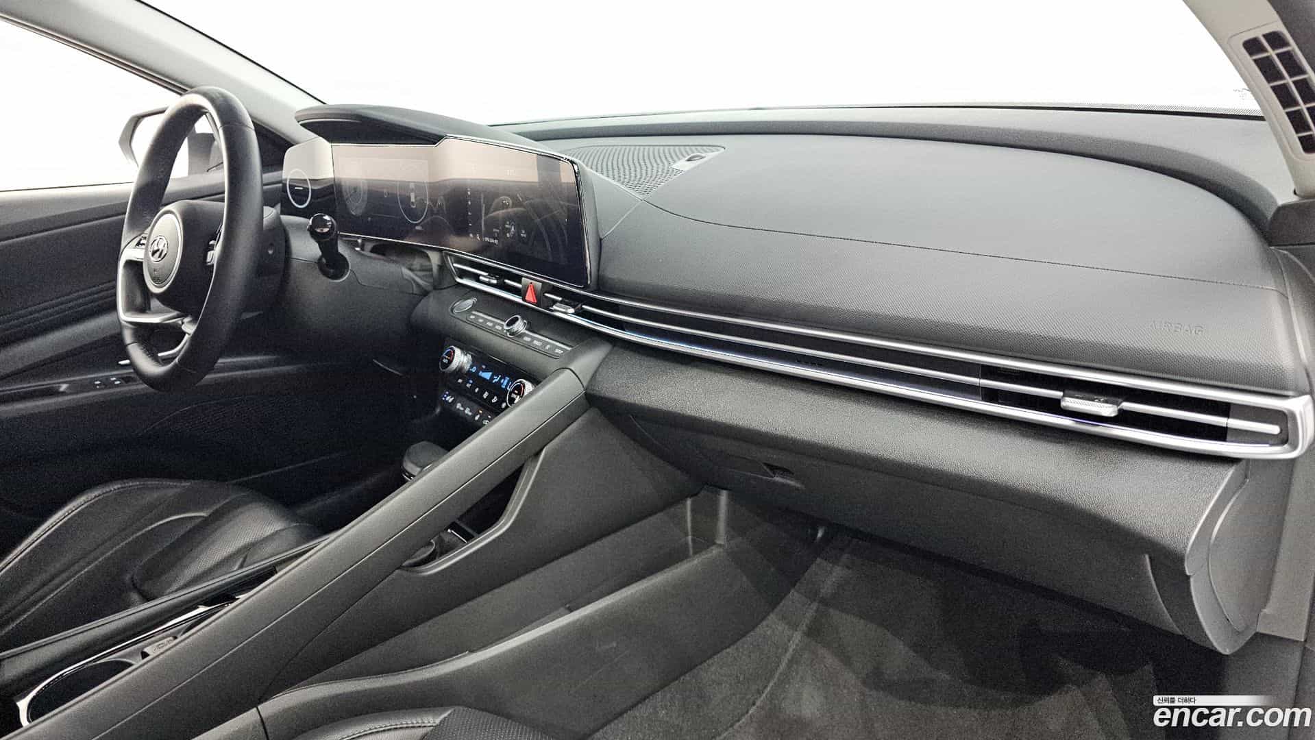 AVANTE Hyundai 2023.1-OPTION-042