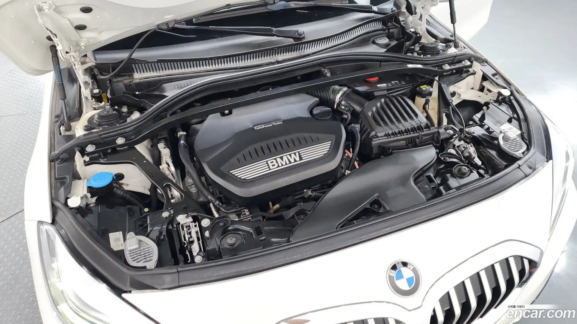 1-Series BMW 2021.5-OUTER-006