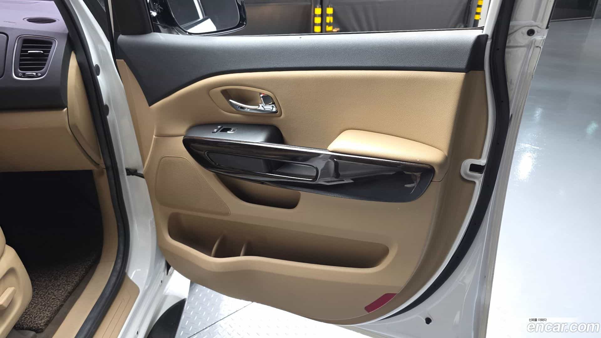 Canival Kia 2018.3-INNER-035