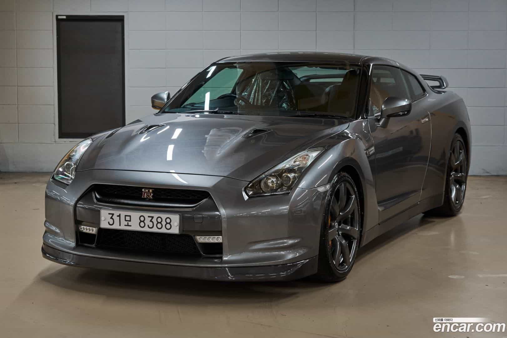 GT-R Nissan 2008.11-OUTER-001